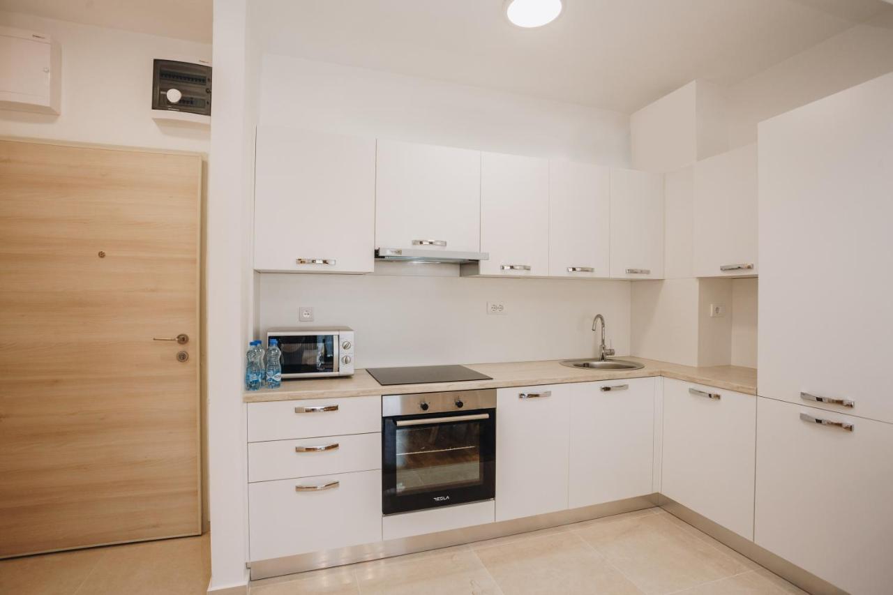 Status-M Apartments Bečići Buitenkant foto